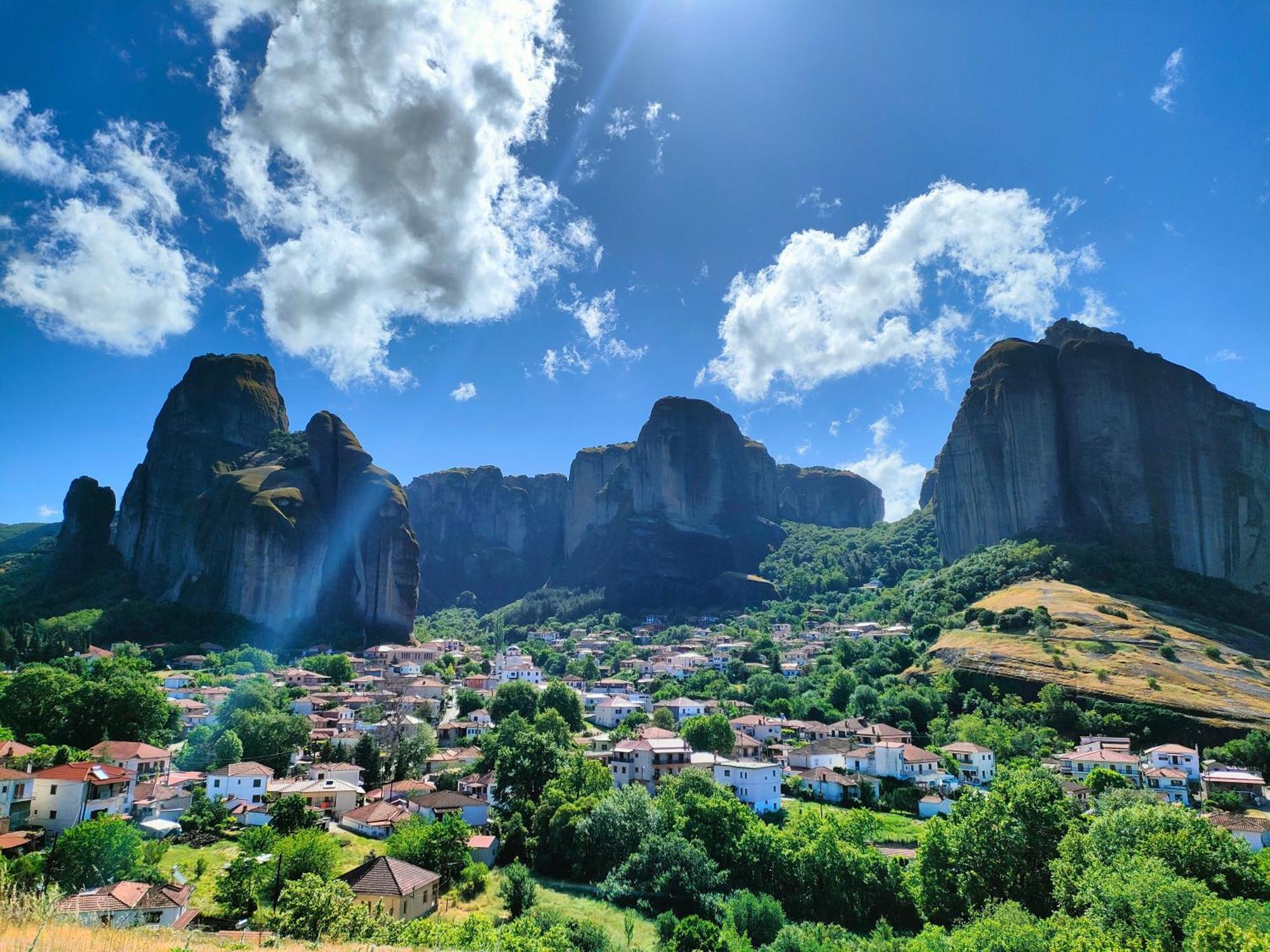 Tsikaris Boutique Guesthouse กาลัมปากา ภายนอก รูปภาพ